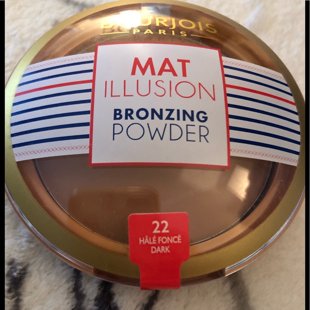 Bourjois Bronzing Powder (a Chanel company)